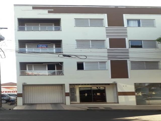 #321 - Apartamento para Venda em Arapongas - PR