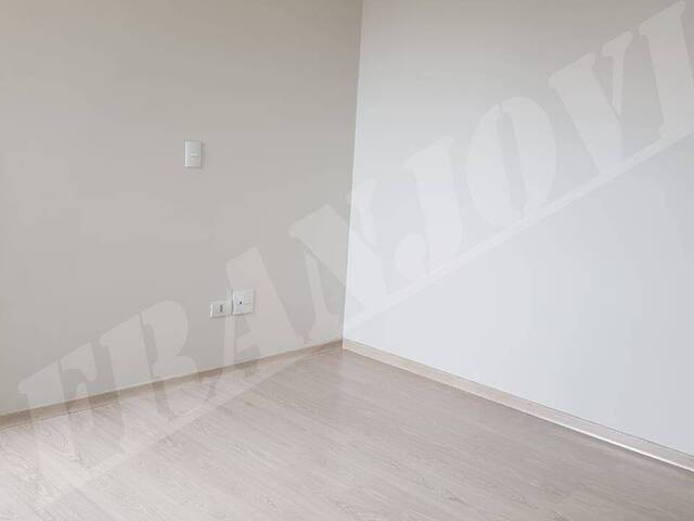 #458 - Apartamento para Venda em Arapongas - PR