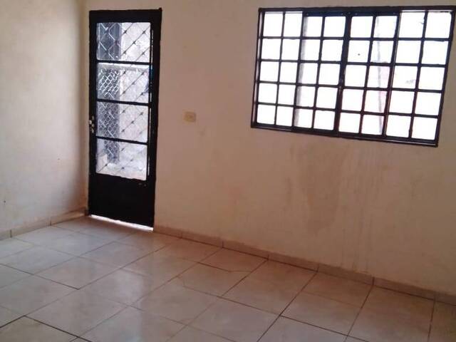 Casa para Venda em Arapongas - 3