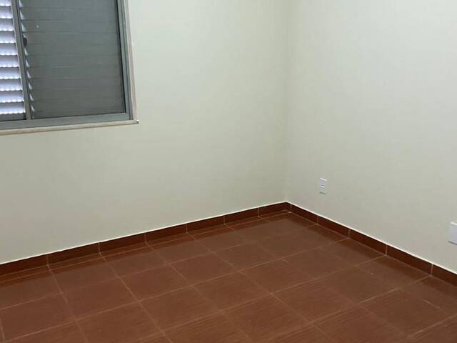 Apartamento para Venda em Londrina - 5