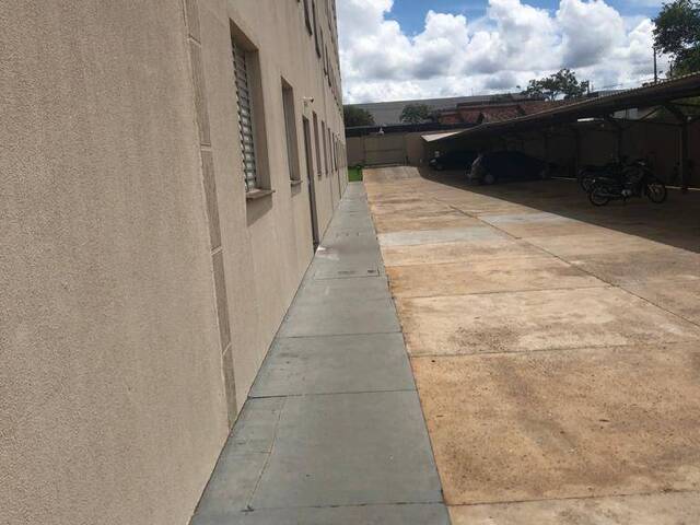 Apartamento para Venda em Arapongas - 2