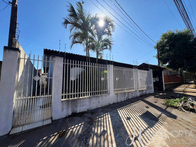 #1054 - Casa para Venda em Arapongas - PR