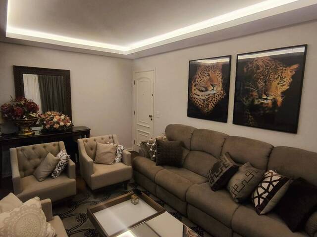 #1210 - Apartamento para Venda em Arapongas - PR