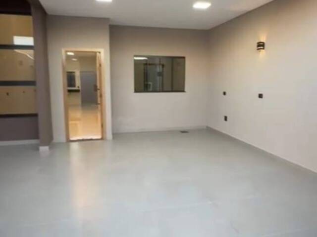 #1237 - Casa para Venda em Arapongas - PR