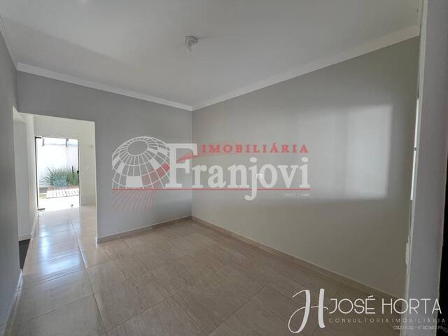 #1253 - Casa para Venda em Arapongas - PR