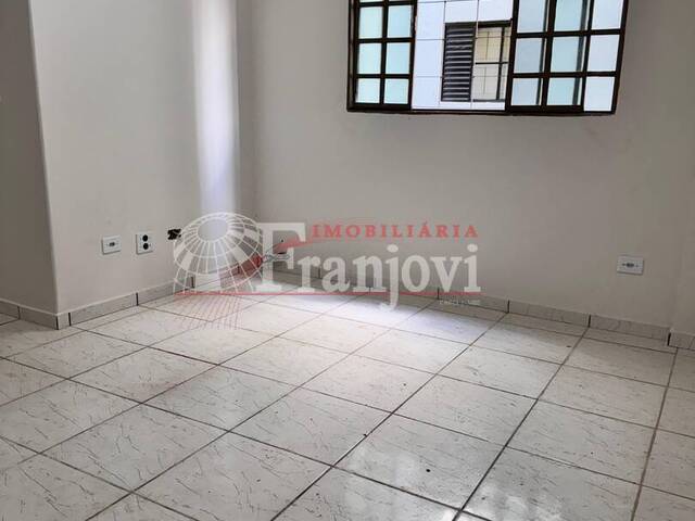 #1254 - Apartamento para Venda em Arapongas - PR