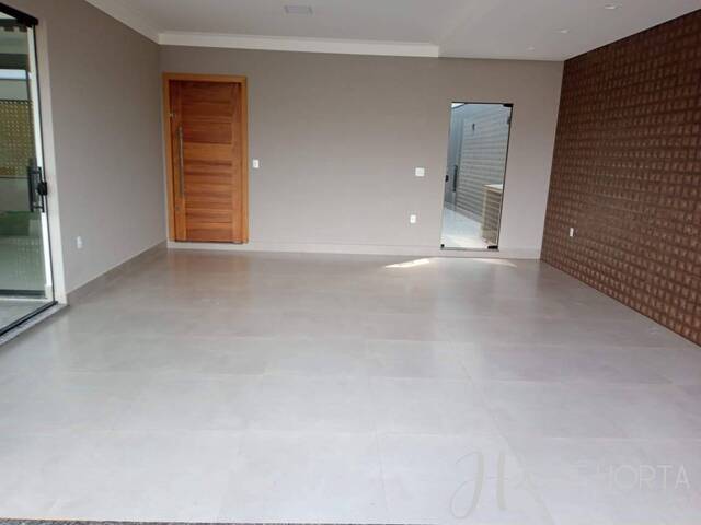 #1273 - Casa para Venda em Arapongas - PR