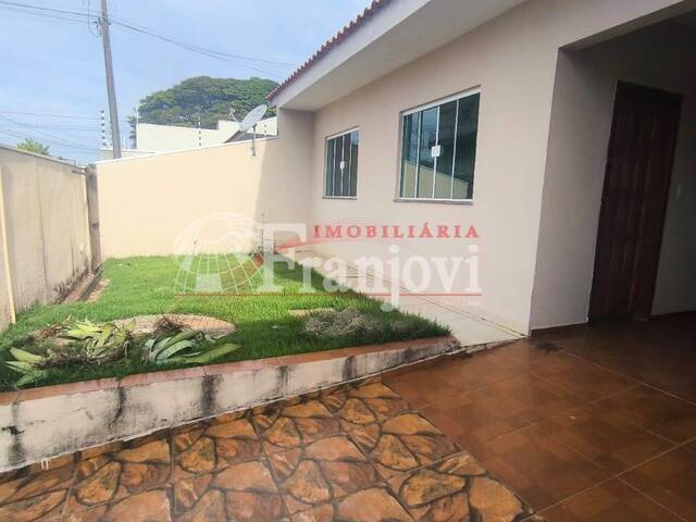 #1280 - Casa para Venda em Arapongas - PR